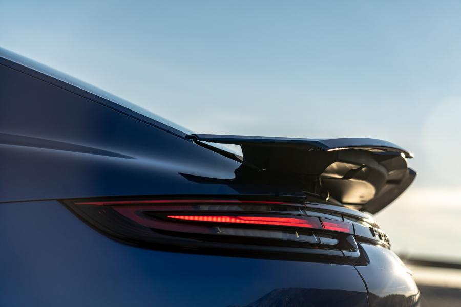 Детали экстерьера Porsche Panamera GTS (971) 2019 года  (NA) (фото 2 из 40)